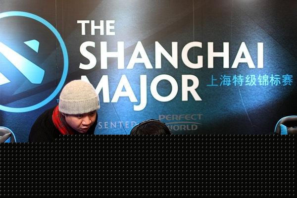 T1将与BLG再度对决！LOL官推预热：Faker VS knight！